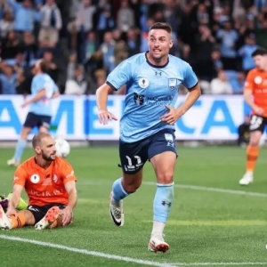 周五早场 | 澳超+日职:布里斯班狮吼 vs 悉尼FC 狮吼进攻疲软 悉尼防线不整 昨日两场命中