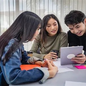 英国和澳大利亚留学哪个更好,大神全方位为大家分析!