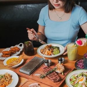 3.2折!澳洲安格斯板腱扒、炙烤荷兰范德利、蟹黄酱海鲜意面...氛围感拉满!