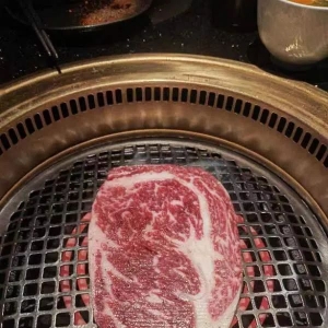 澳洲和牛为什么没有奶香味—烈焰. 纯血和牛烧肉