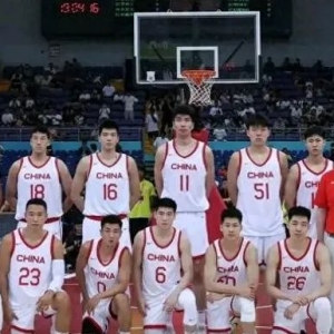 今晚!中国男篮再战澳大利亚,CCTV5无直播,姚明助阵CBA球员
