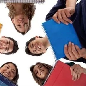 澳大利亚留学和英国留学哪个好?过来人为你解答!