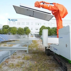 强劲挺进澳洲市场!LEAPTING丽天智能自动导航组件铺设机器人来了 | 元璟family