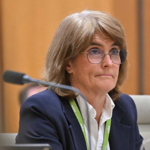 澳洲经济寒冬彻底到来!消费不振,经济萎靡澳洲人到底怎么才能保命?