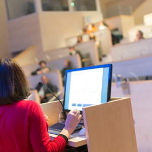 澳洲留学推荐|超适合「文科生」申请的6大热门专业!