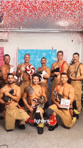 性感惹火!澳洲消防员2025年写真挂历,曝光圣诞拍摄花絮!