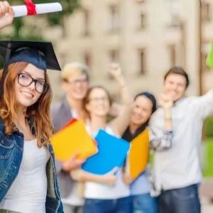 澳洲留学好还是英国留学好?看完这篇不再纠结!