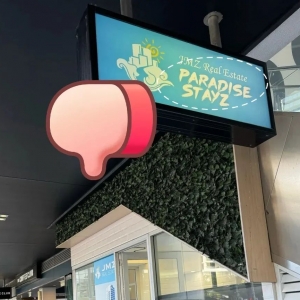 澳洲最差酒店,3晚2300刀,床单整片霉渍,华人老板态度更是嚣张