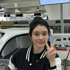 何猷君澳大利亚度假,他的奶爸形象有何惊喜?