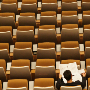 澳洲学生签证续签指南:关键事项与应对策略