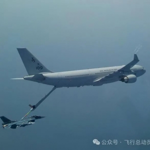 澳大利亚空军KC-30A加油机与多国军机开展空中加油演练