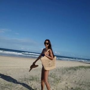 曹格前妻澳洲晒完美Body,被误当20几岁心情靓爆