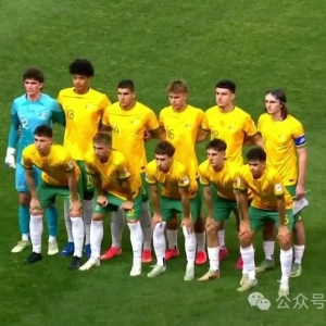 1-2!U20国足被澳大利亚“打懵”,2分钟丢2球,替补阵容没主心骨