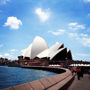 澳洲留学:为什么现在那么多中国学生热衷去澳洲留学?