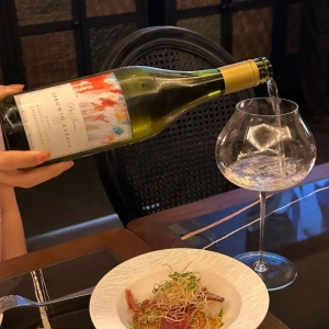 澳洲干白天花板露纹艺术霞多丽、艺术赤霞珠,几百块喝出1000+品质