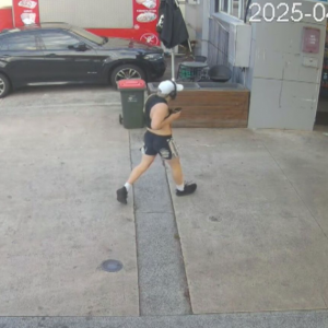 可怕!澳洲男子晨跑疑被陌生人刺伤,带血狂奔百米求助