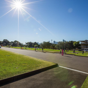 澳洲华人的隐形歧视:为什么我的简历石沉大海,改成英文名后面试邀请却接踵而来?