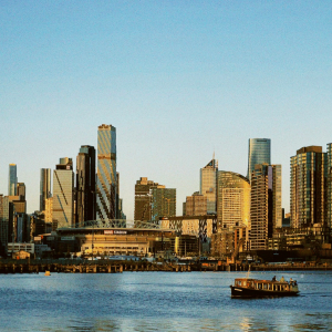 澳洲移民风向突变!专家预警:政策即将大松绑,未来或敞开大门抢人?