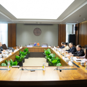 校领导会见澳大利亚新南威尔士大学校长一行
