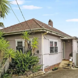 澳洲移民家庭$150万买房引热议!网民酸评:他们怎么买得起?