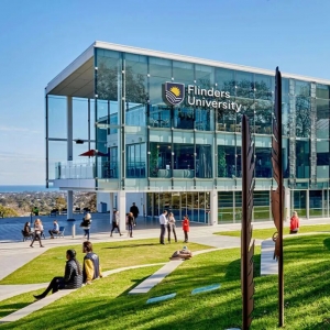 澳洲留学 | 弗林德斯大学2026年申请全攻略!录取要求、奖学金、截止日期汇总